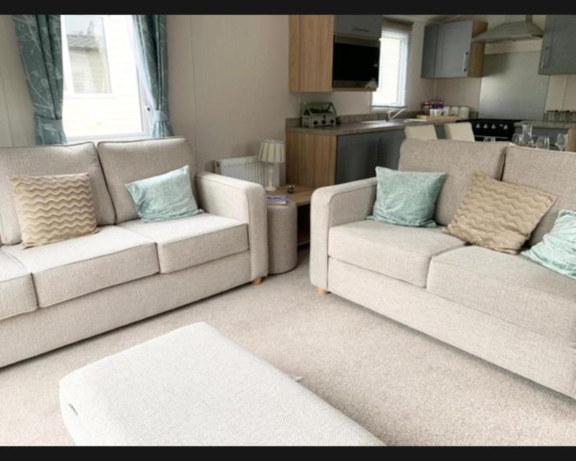 Вилла Exotic 3-Bed Caravan At Newquay Holiday Park Экстерьер фото